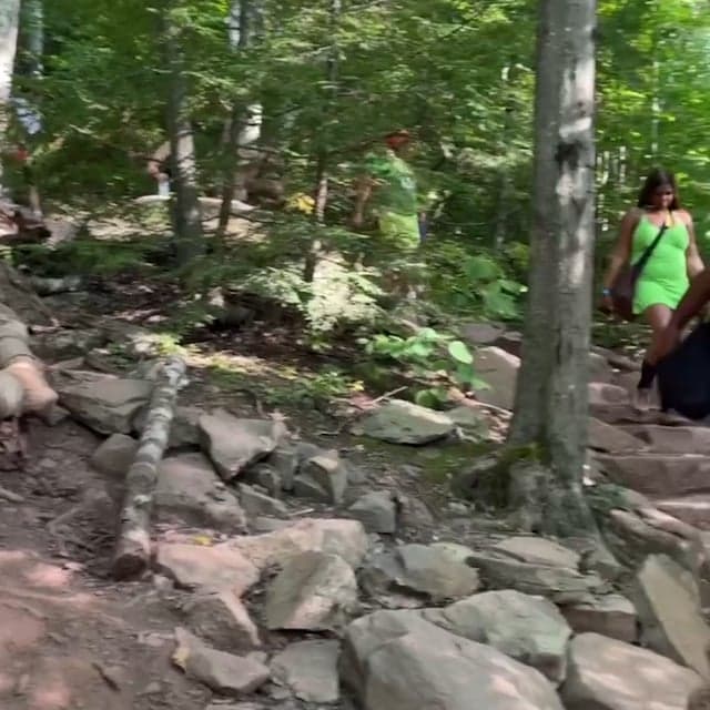 From leading nature hikes to creating a social community for women, Evelynn Escobar is Making The Next Hiking Empire with Squarespace.