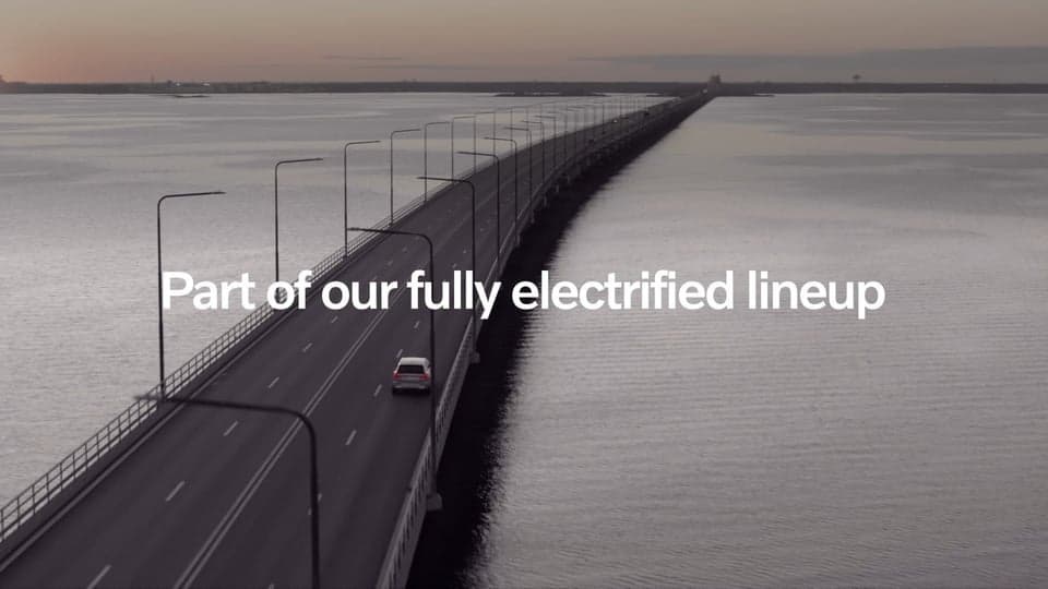 Every step forward makes a difference. Go the extra mile with the Volvo XC60 Mild-Hybrid.