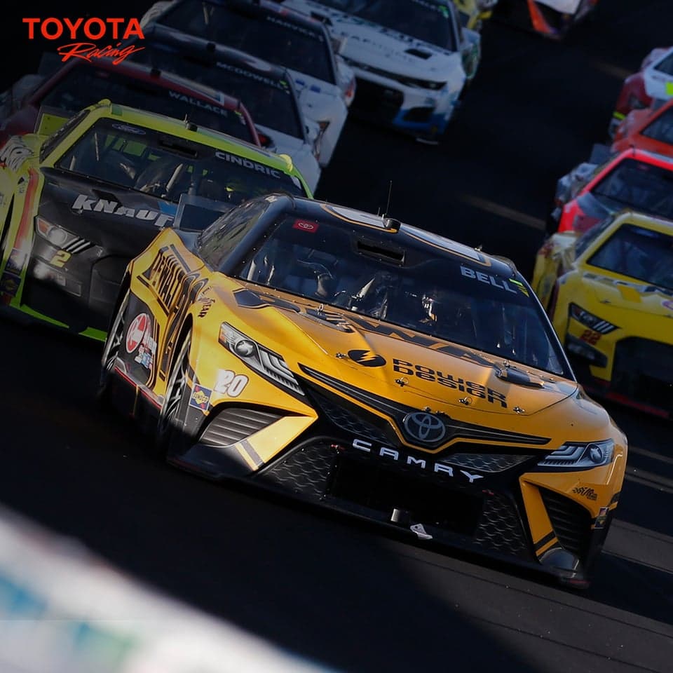 Be the leader of the pack! Be part of Team Toyota.